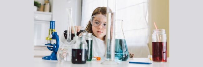 Student practicity lab safety rules.