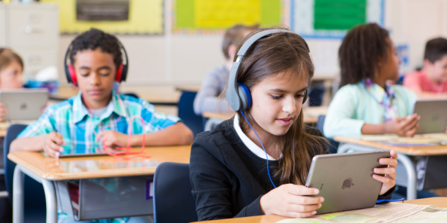 Students Using SWO Students Using Studies Weekly Online