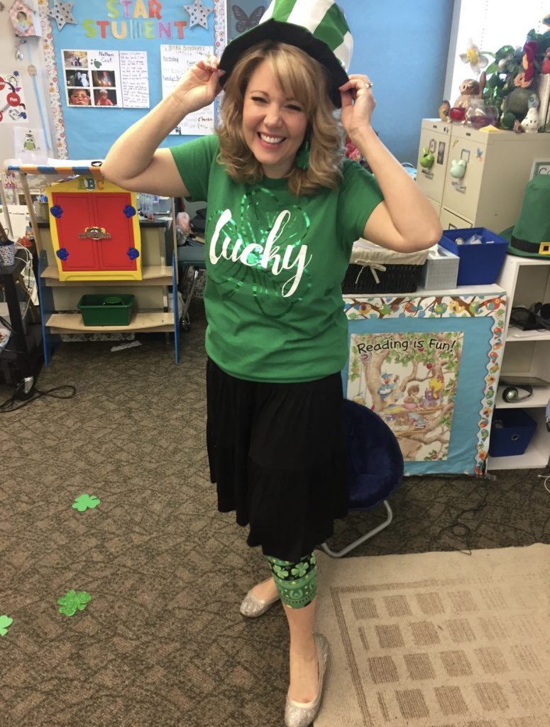 Studies Weekly's Teacher Advocate, Debbie Bagley, in her kindergarten classroom.
