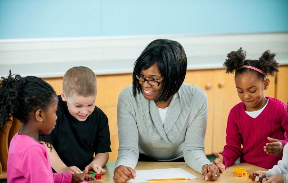 teacher and students teaching autistic students