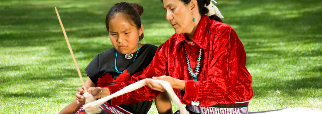 American Indians An American Indian mother and daughter.